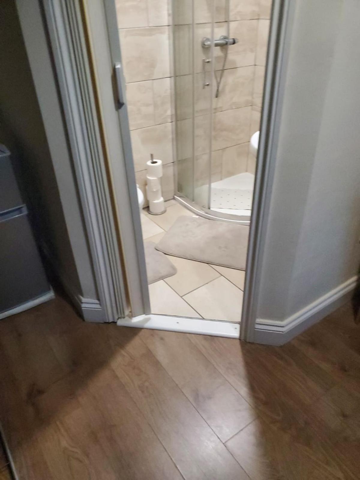 En Suite Bedrooms, Heaton, Newcastle Camera foto